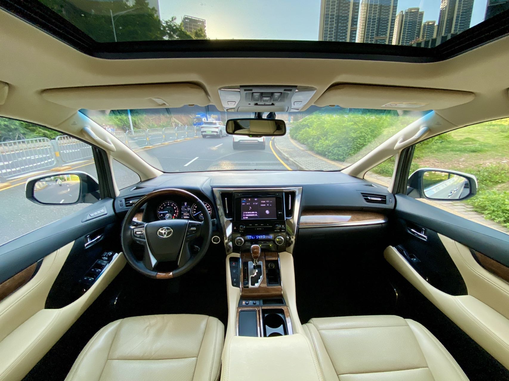 Toyota Alphard (Import) 2015 Alphard 3.5 Premium