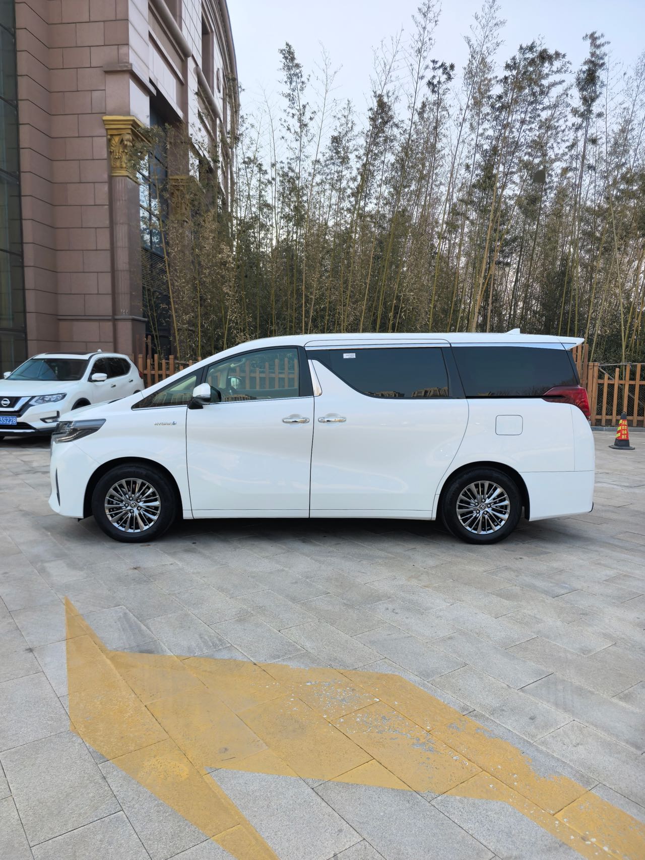 Toyota Alphard (Import) 2021 Alphard 2.5 CVT Premium Edition