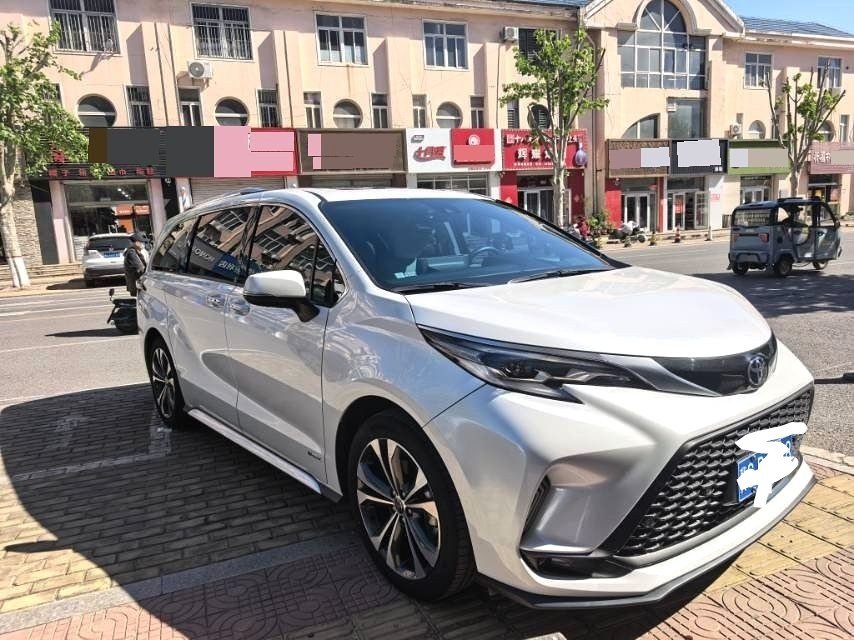 Toyota 2024 Granvia HYBRID 2.5 CVT Premium ULTRA Edition
