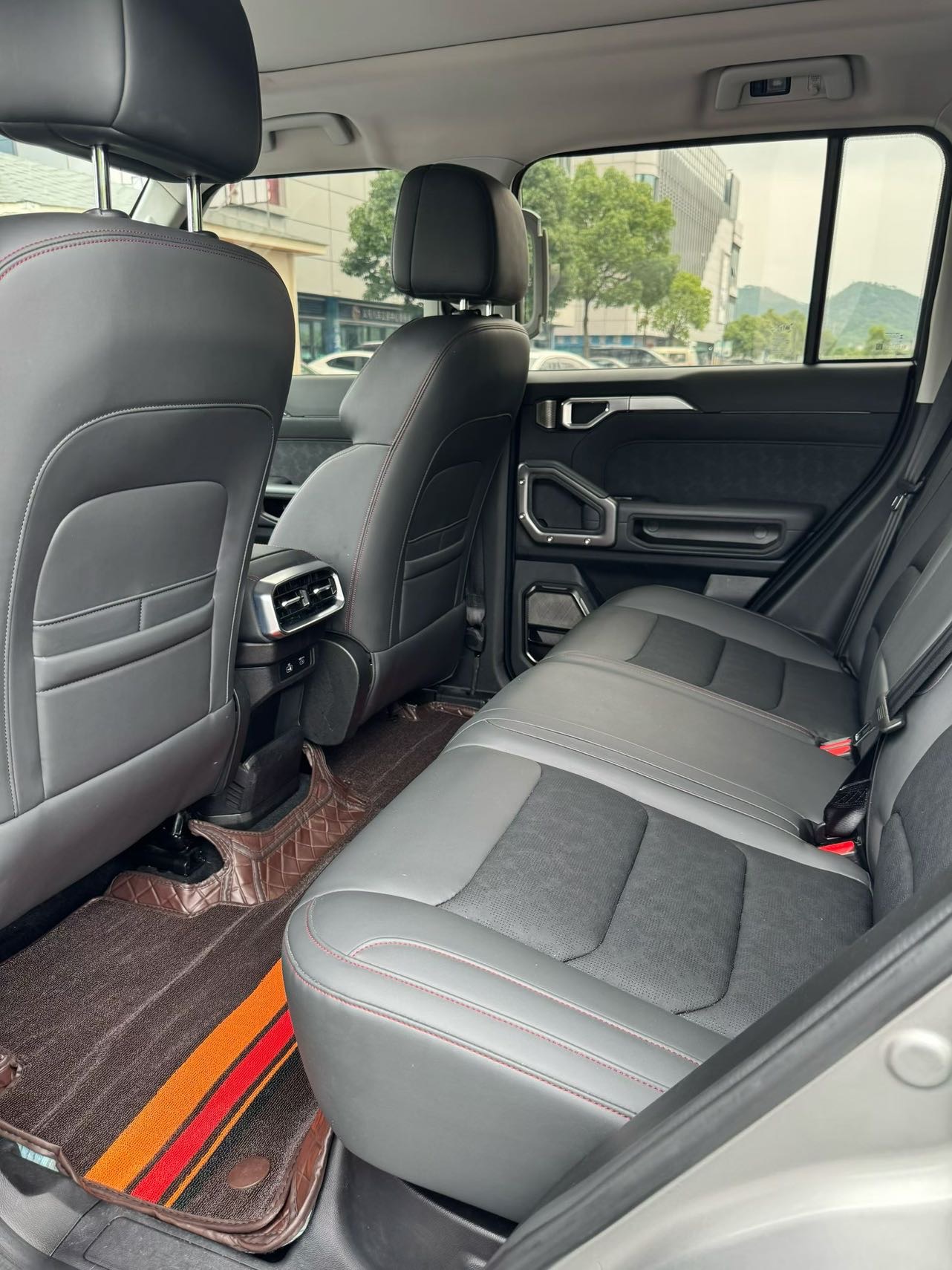 JETOUR 2023 Traveler 1.5T 2WD Discovery PRO
