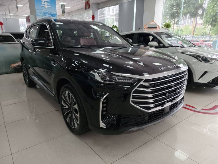 JETOUR 2023 X70 PLUS 1.5T CVT Ziqiang MAX 7-Seater