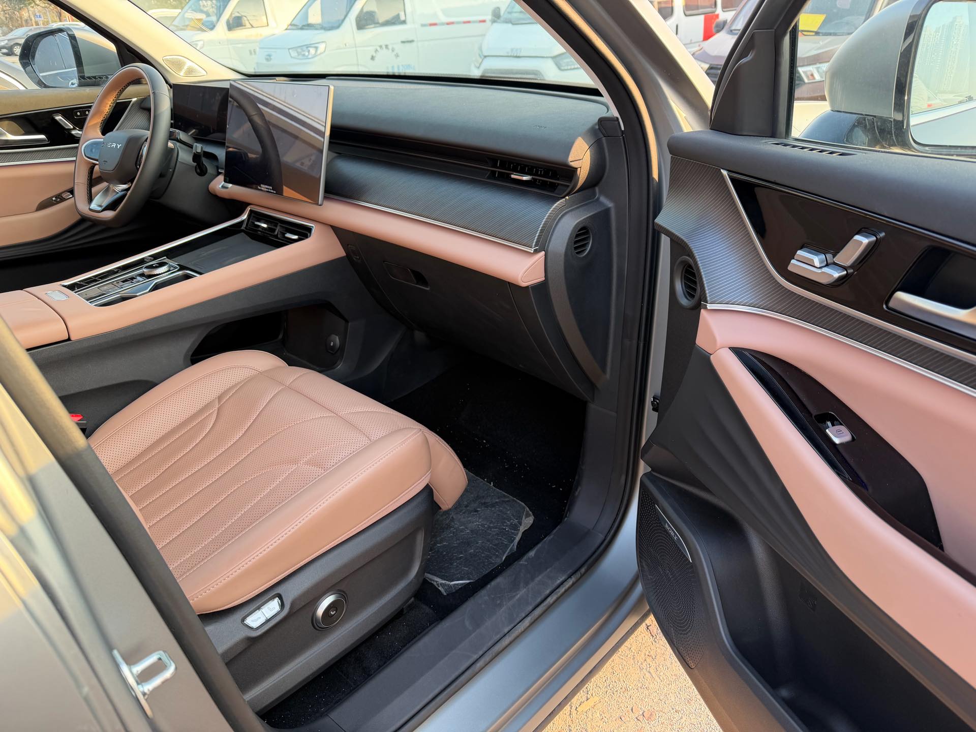 Chery 2024 Tiggo 8 L 2.0T 2WD Standard 5-Seater