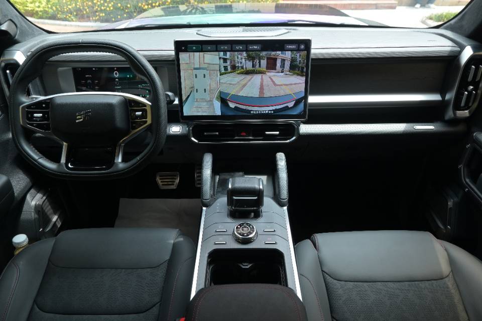 JETOUR 2024 Traveler 2.0T 4WD Silver Dragon Wings