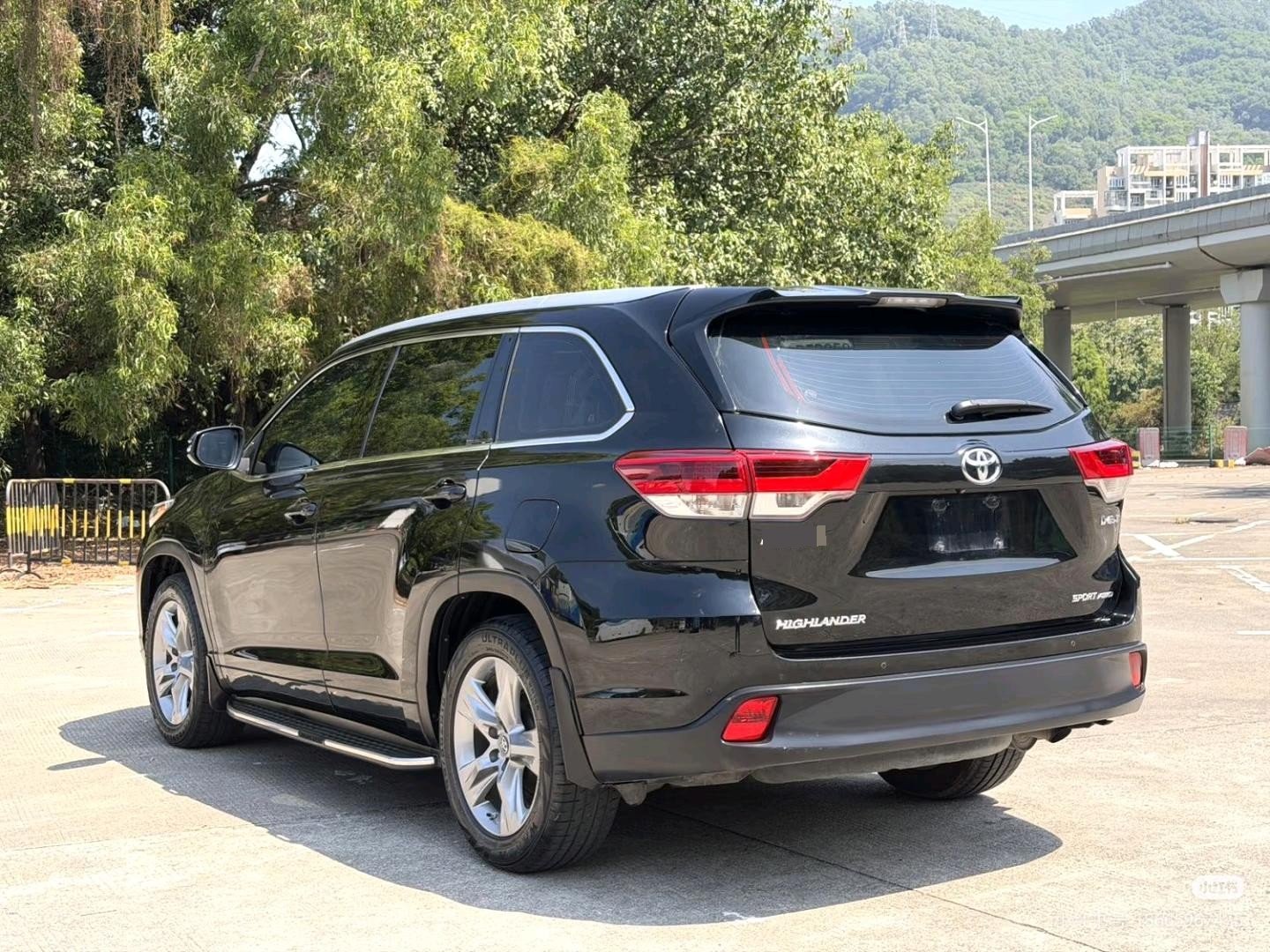 Toyota 2019 Highlander 2.0T 4WD Luxury 7-Seater