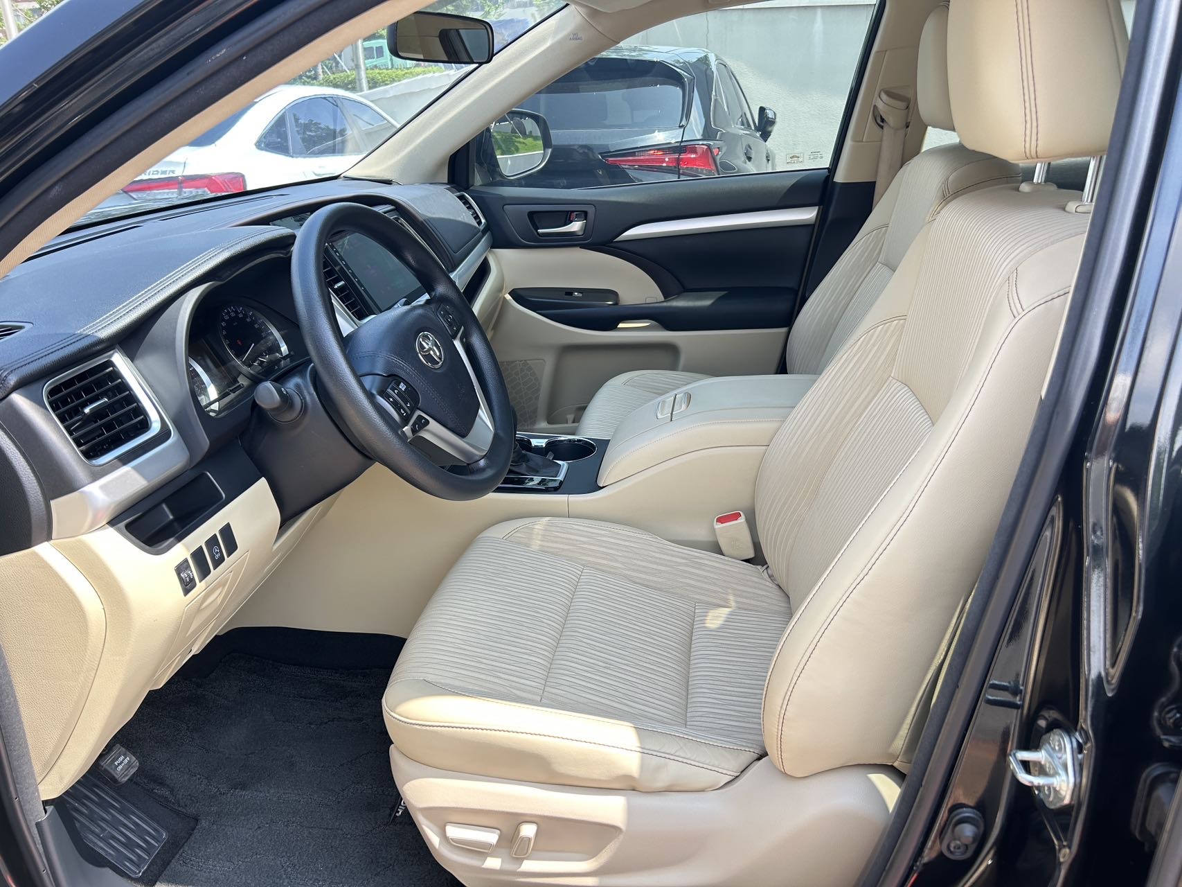Toyota 2019 Highlander 2.0T 2WD Elite 7-Seater