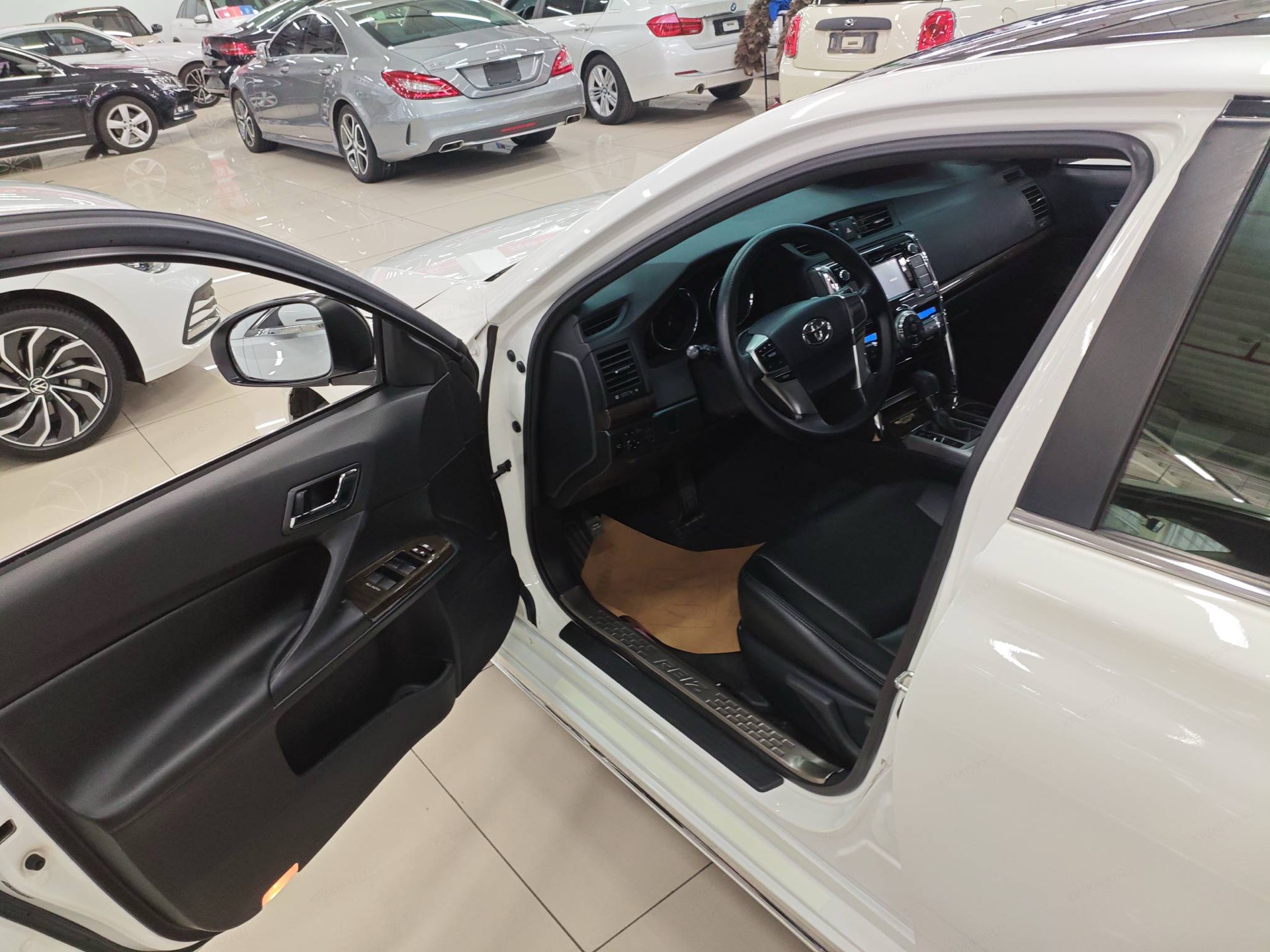 Toyota 2013 Reiz 2.5S Jingrui Edition