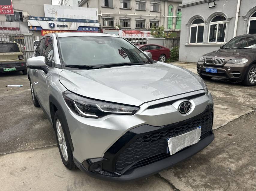 Toyota 2022 Frontlander 2.0 CVT Leading Edition