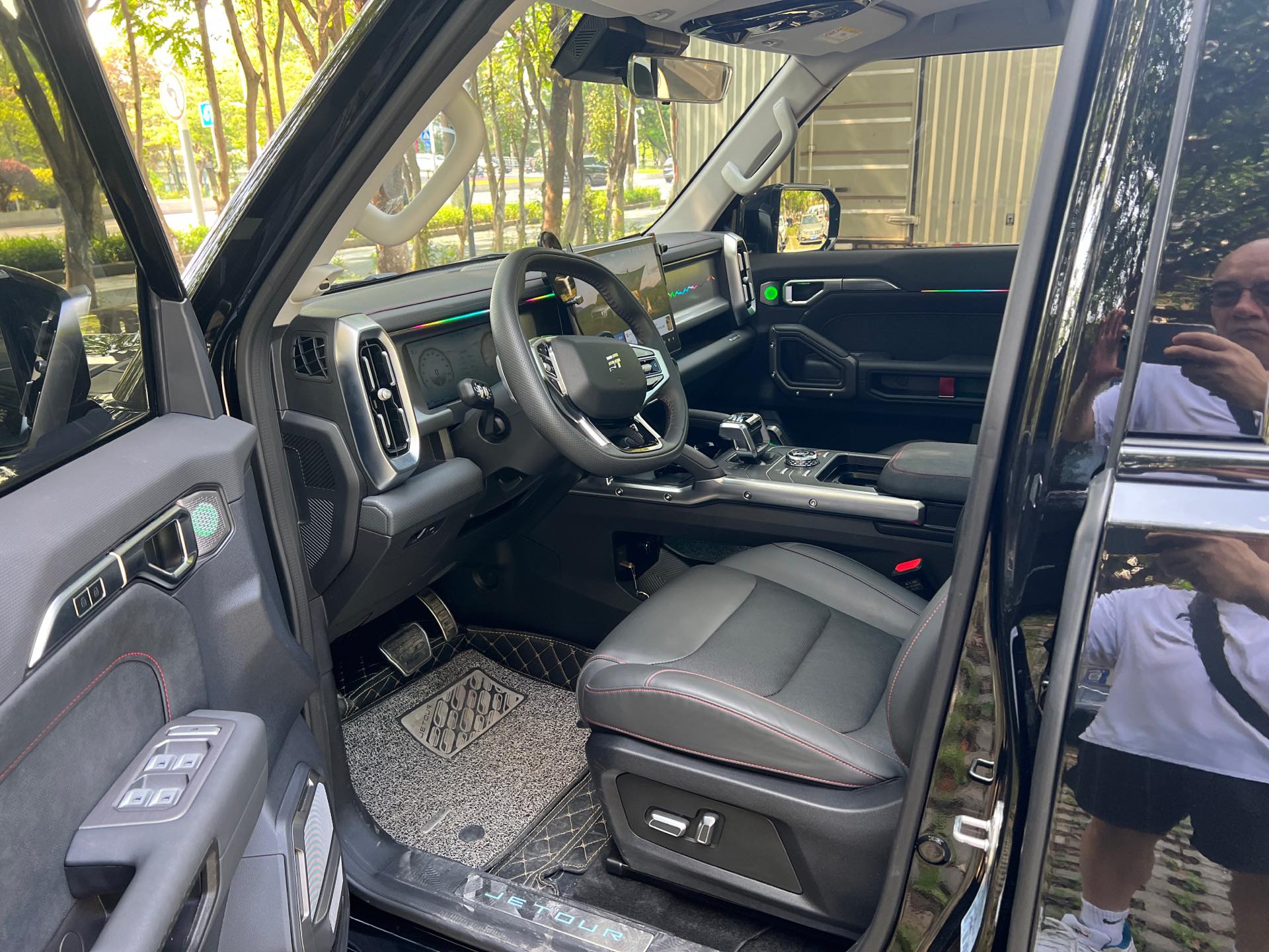 JETOUR 2023 Traveler 2.0T 4WD Conquest