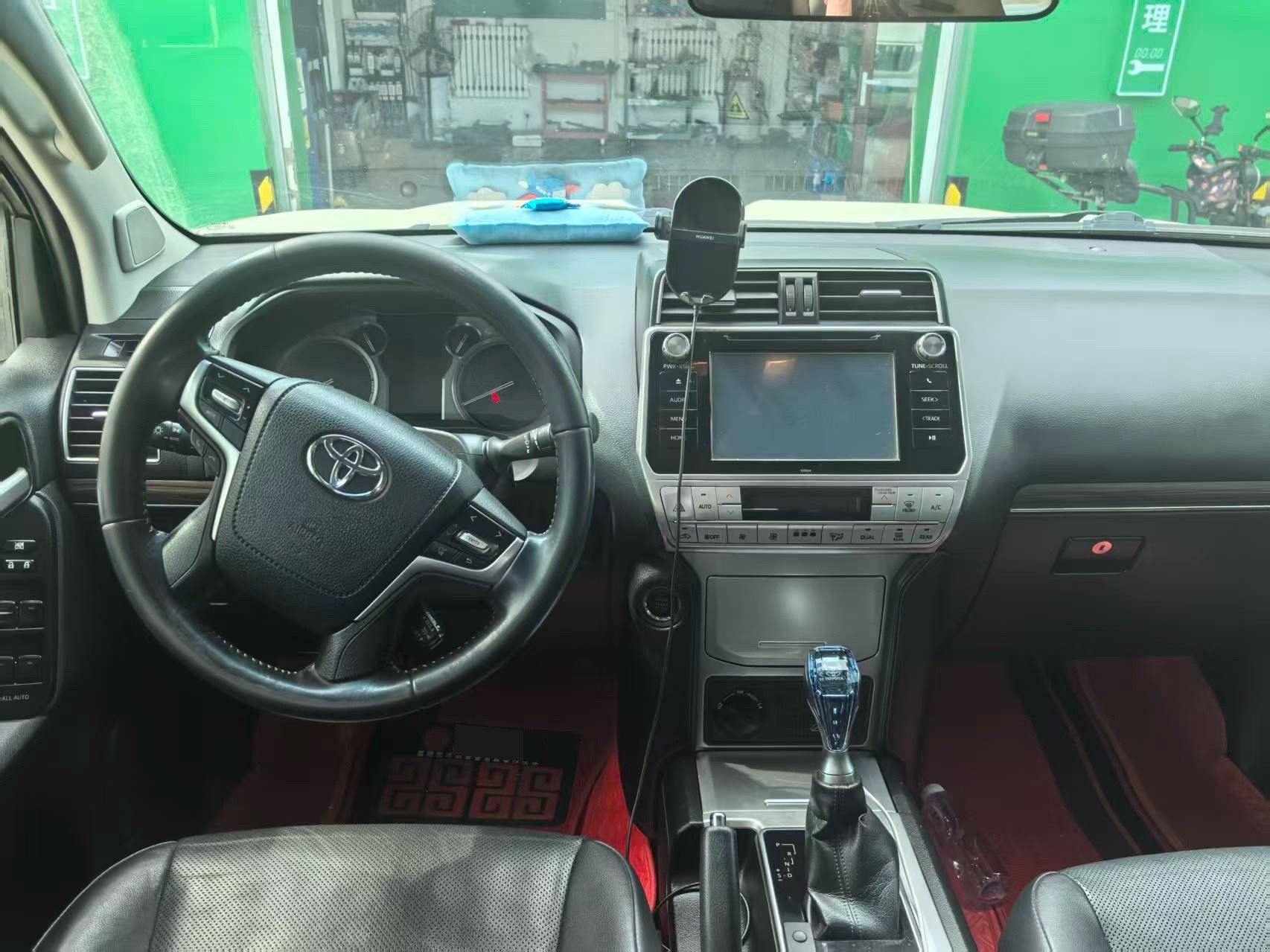 Toyota 2018 Prado 3.5 TX-L (Rear-Mounted Spare Tire)