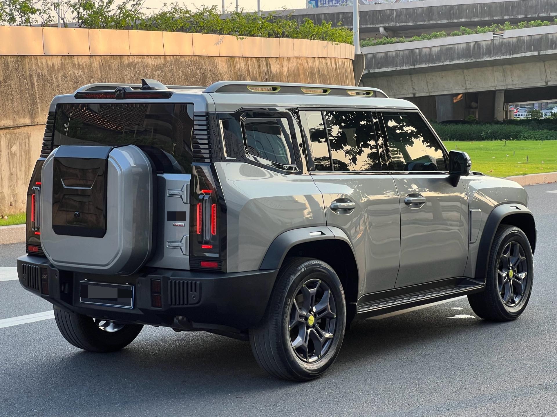 JETOUR 2023 Traveler 2.0T 4WD Cross PRO