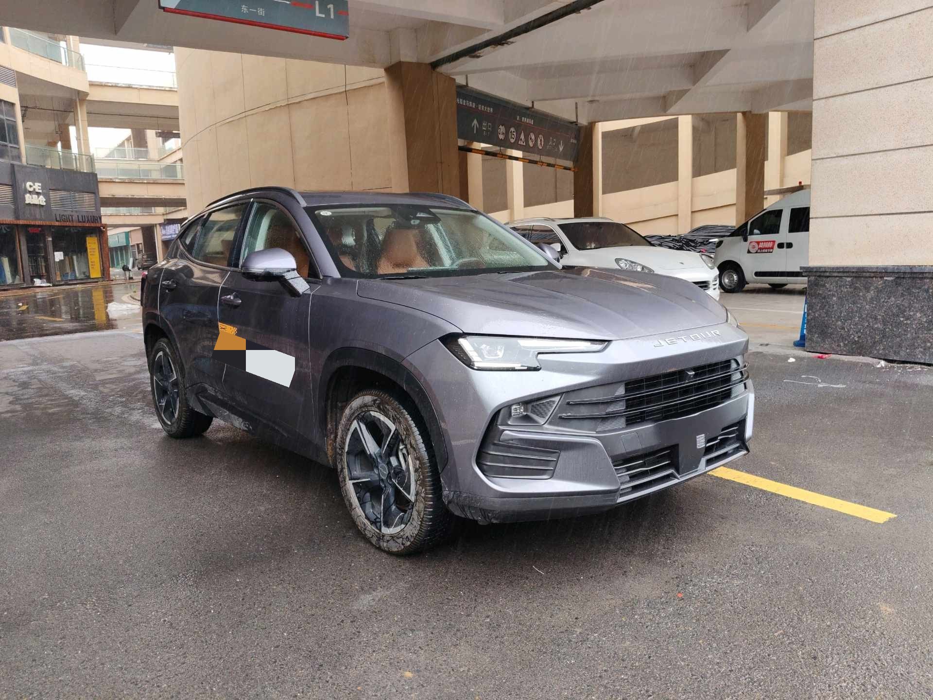 JETOUR 2025 Dasheng 1.5TD Flagship Edition