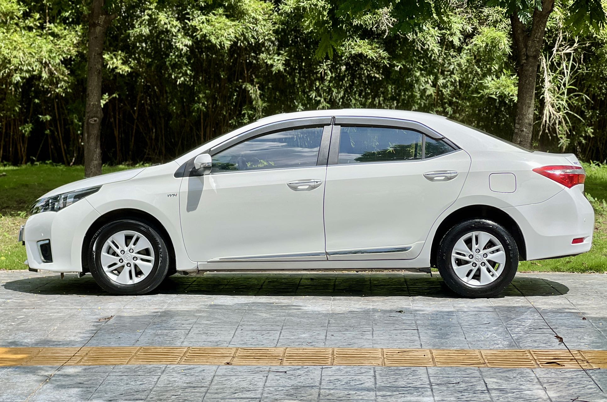 Toyota 2016 Corolla 1.6 CVT GL-i Cool Edition