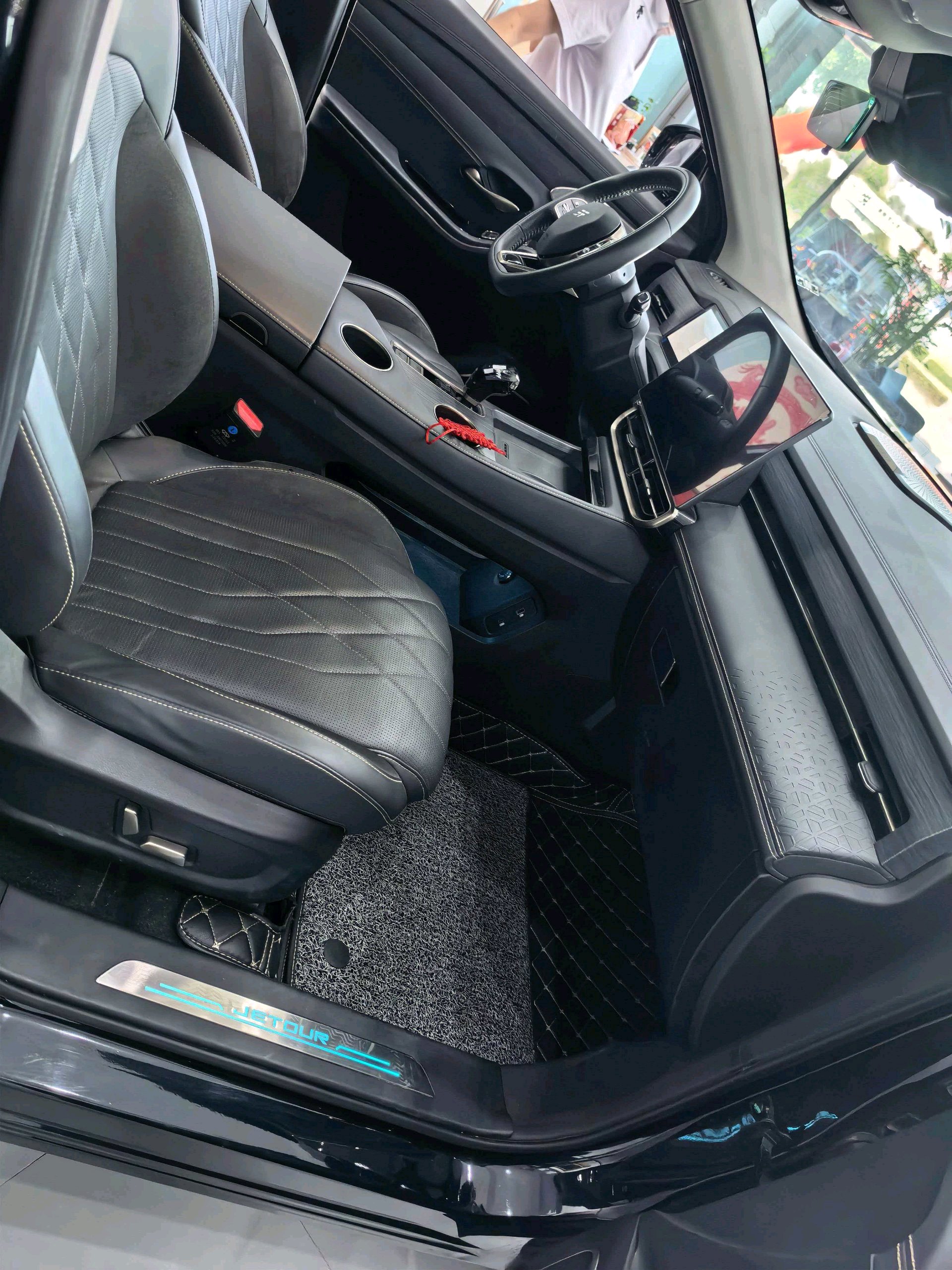 JETOUR 2024 X90 PRO 2.0T Ultimate 7-Seater
