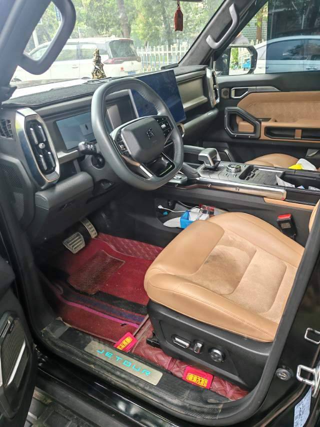 捷途 2023款 旅行者 2.0T 四驱穿越PRO+