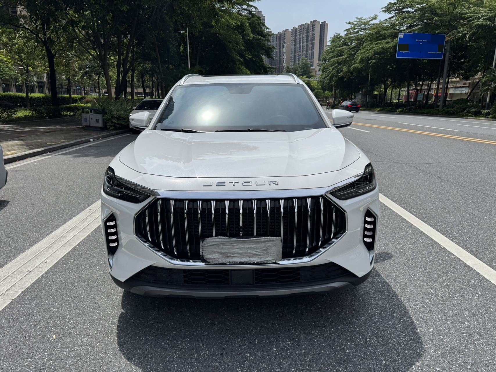 JETOUR 2025 X70 PLUS 1.5T Luxury Surge Edition 5-Seater
