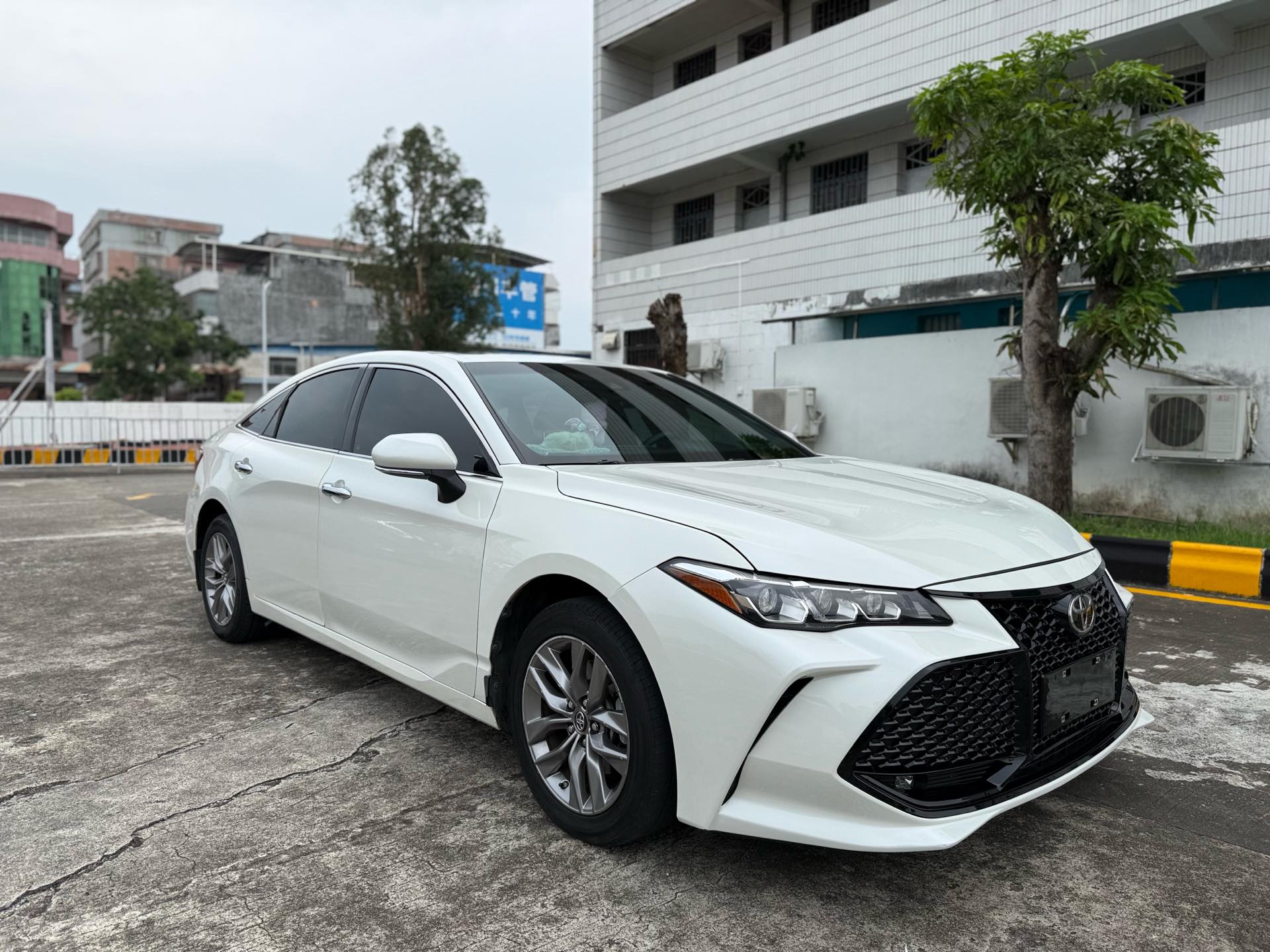 Toyota 2019 Avalon 2.0 CVT Luxury Edition