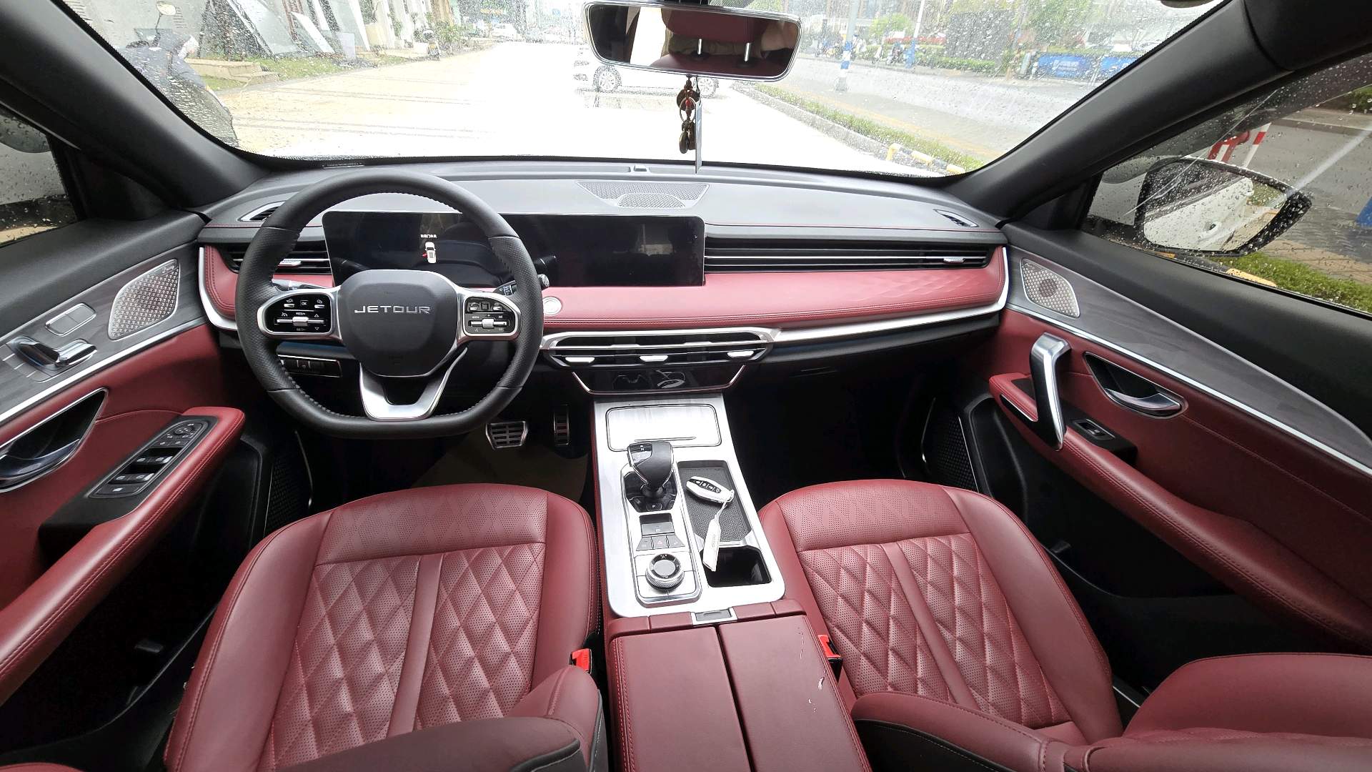捷途 2023款 X70 PLUS 1.6T 强者5座