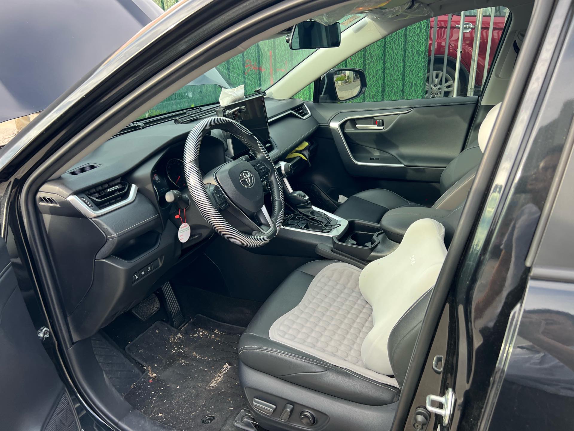 Toyota 2022 Wildlander 2.0 CVT 2WD Luxury Edition