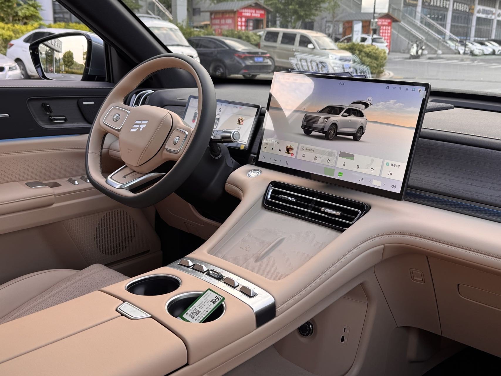 JETOUR 2025 X70L 1.5TD Luxury 7-Seater