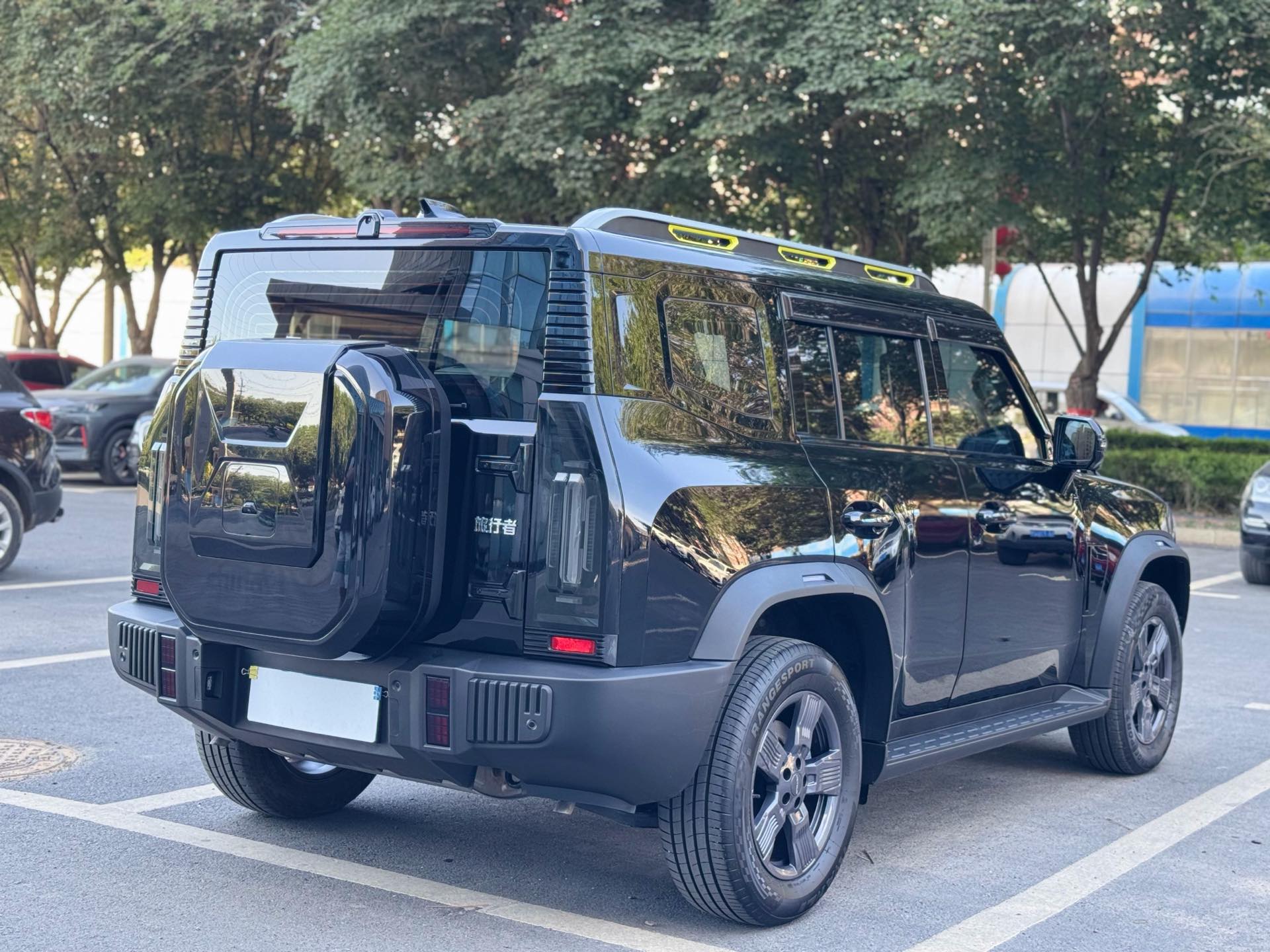 JETOUR 2023 Traveler 1.5T 2WD Discovery PRO