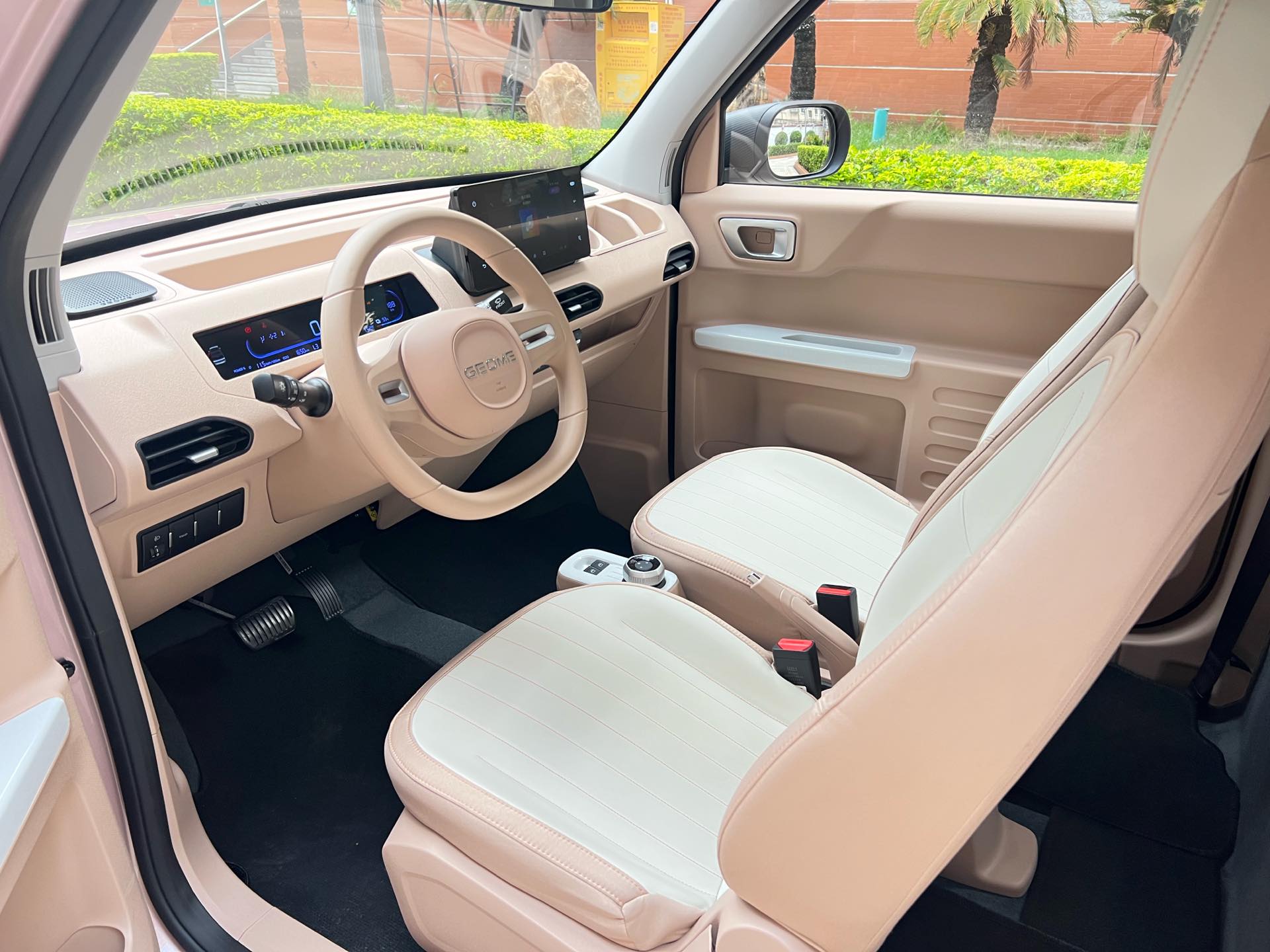 Geely 2024 Panda Mini 200km Endurance Bear