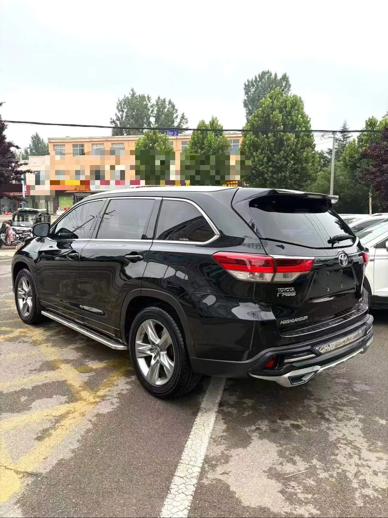 丰田 2018款 汉兰达 2.0T 两驱尊贵版7座