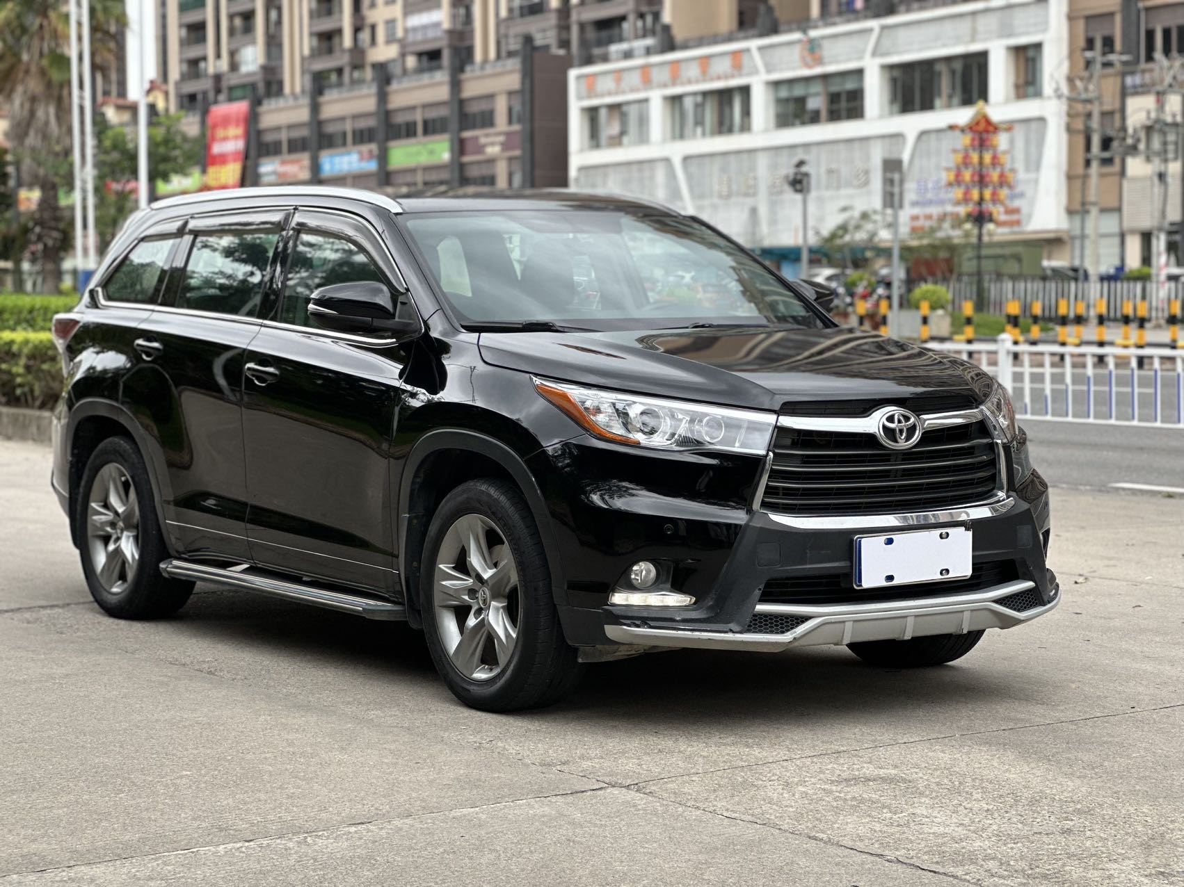 丰田 2015款 汉兰达 2.0T 两驱豪华版7座