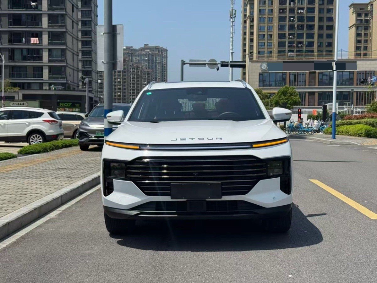 JETOUR 2025 X70 PLUS 1.5T Flagship 5-Seater