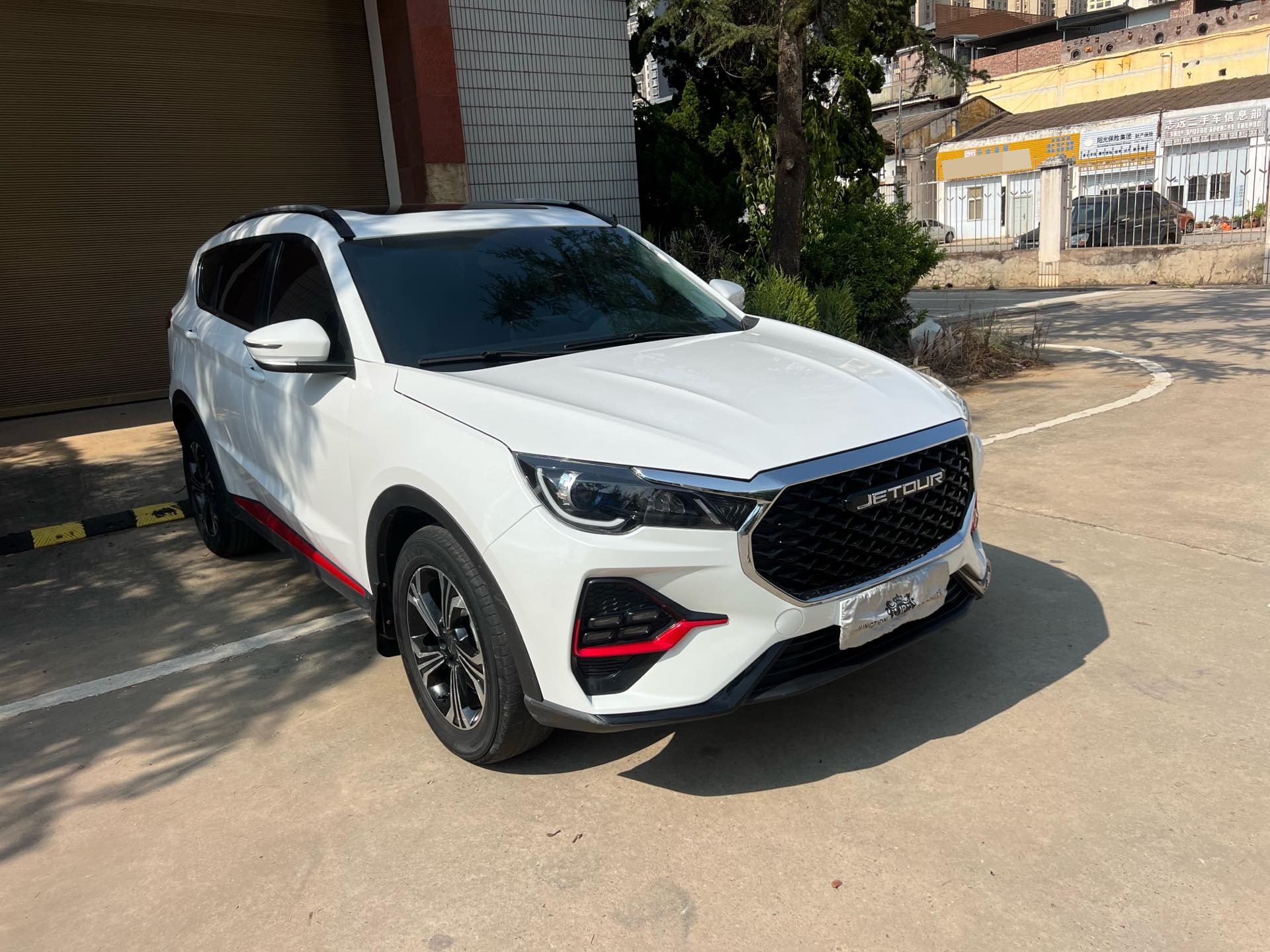 JETOUR 2023 X70 1.5T Beyond PRO 7-Seater