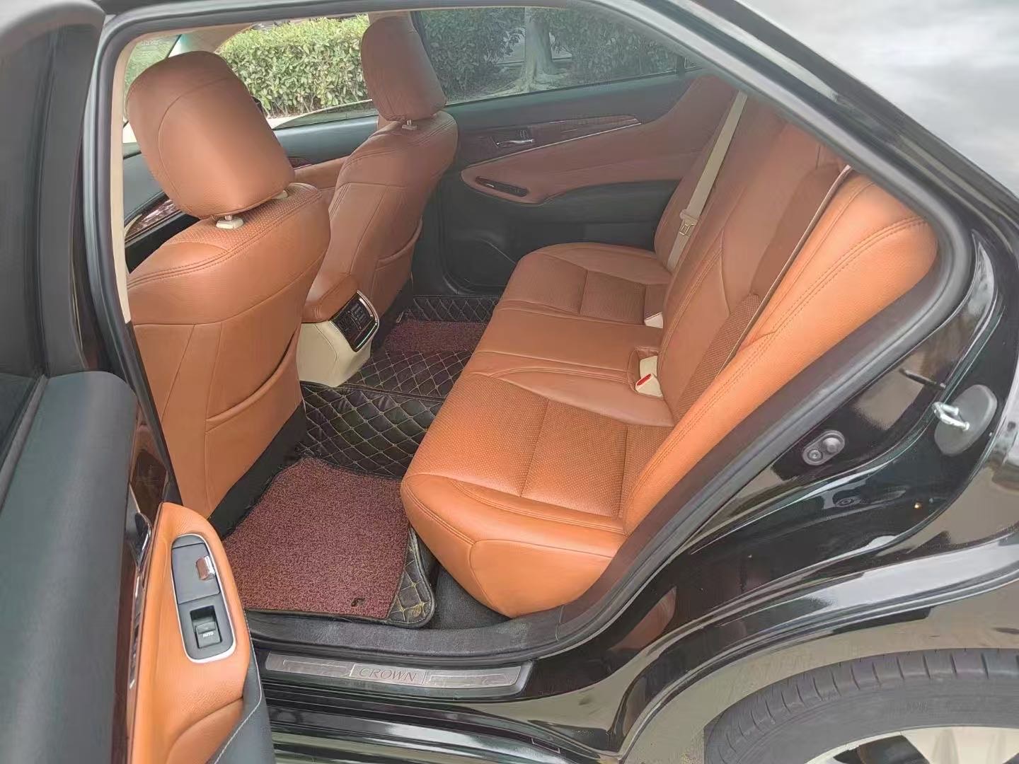 Toyota 2015 Crown 2.0T Fashion Edition