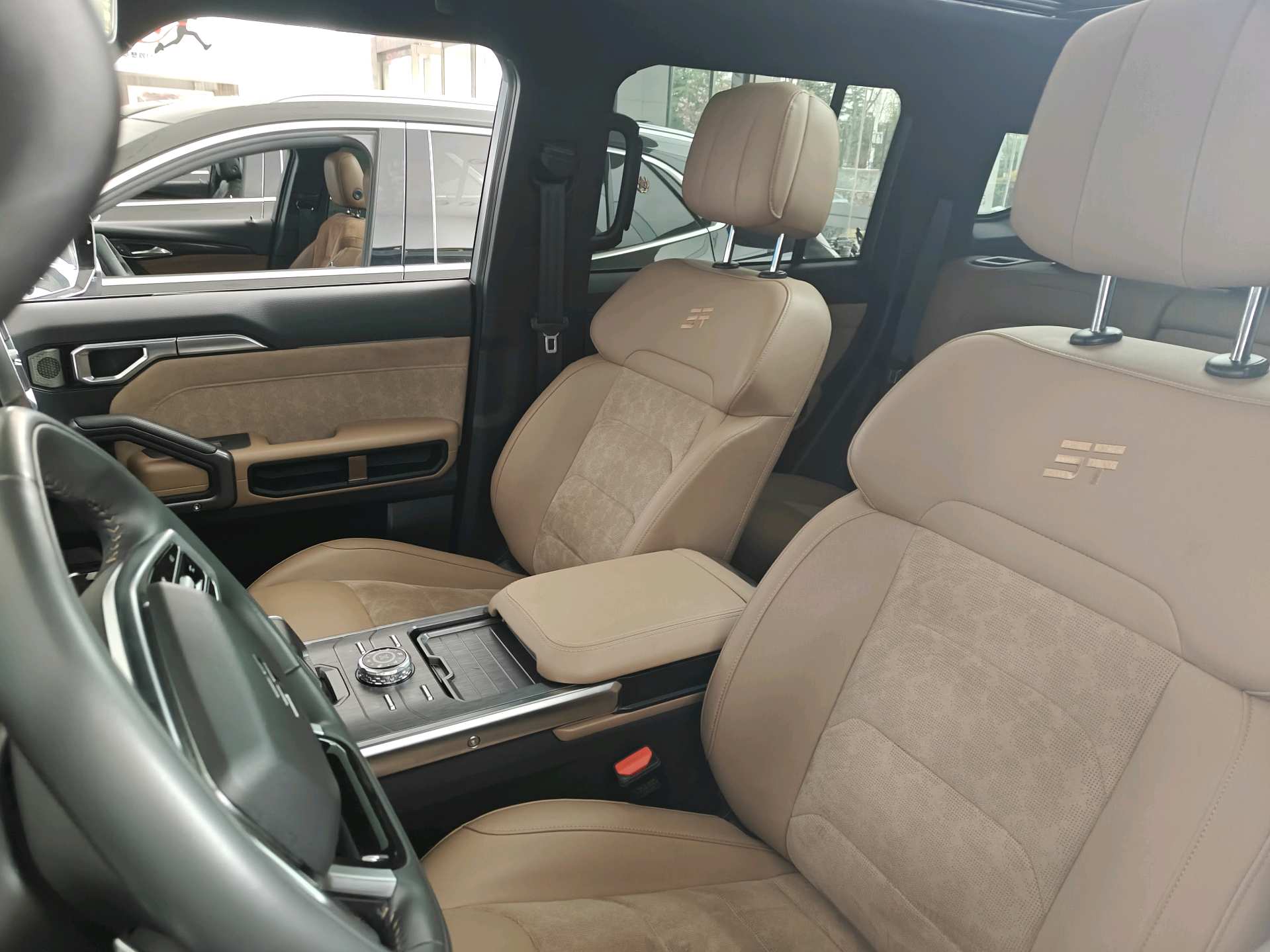JETOUR 2023 Traveler 2.0T 4WD Cross PRO