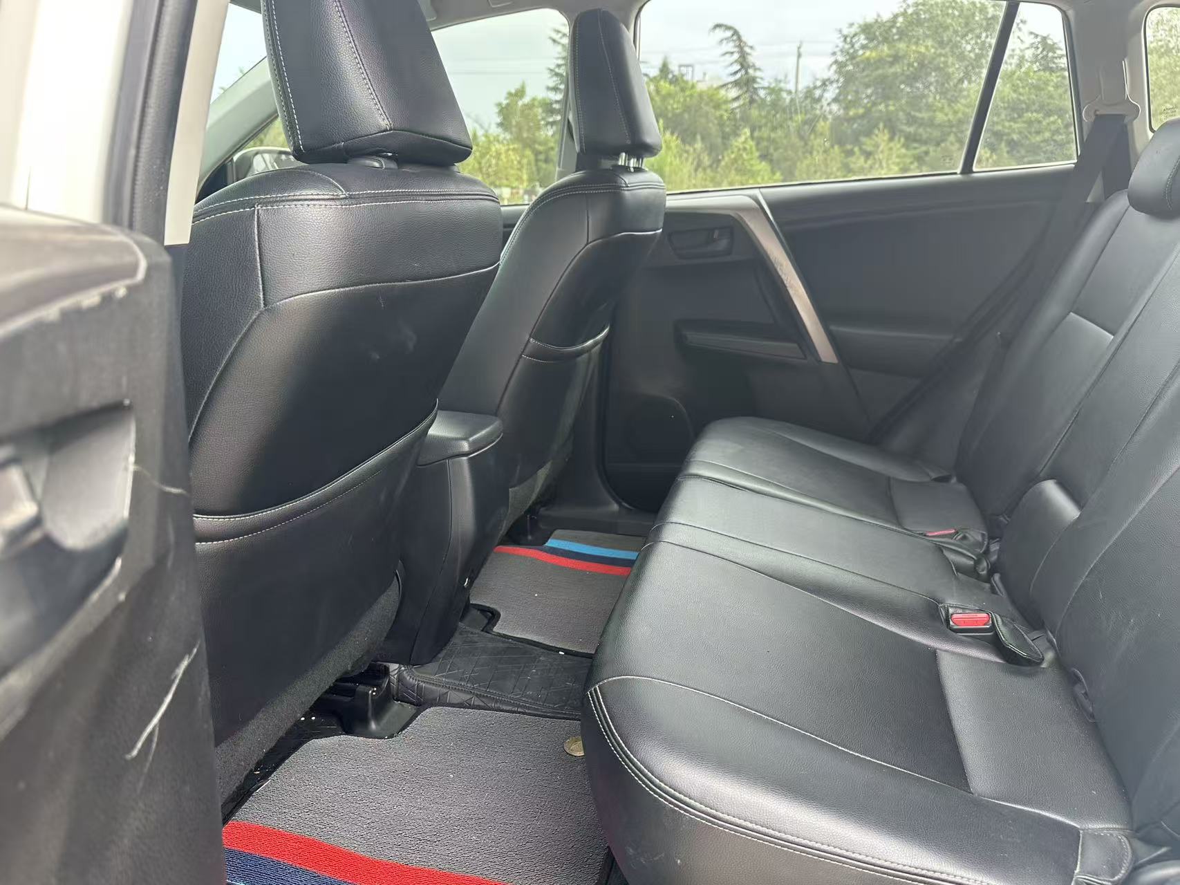 Toyota 2016 RAV4 2.0 CVT 2WD Fashion Edition