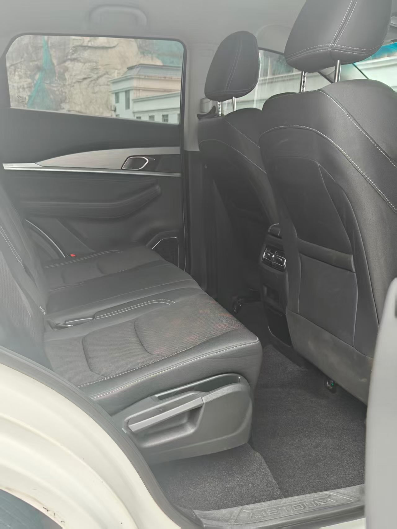 捷途 2020款 X70 1.5T 畅行版6座