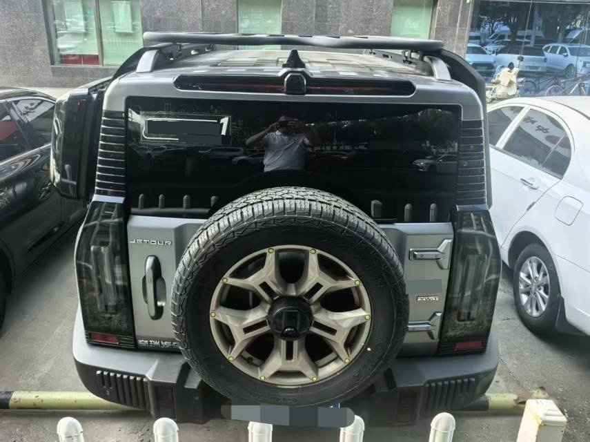 JETOUR 2023 Traveler 2.0T 4WD Conquest