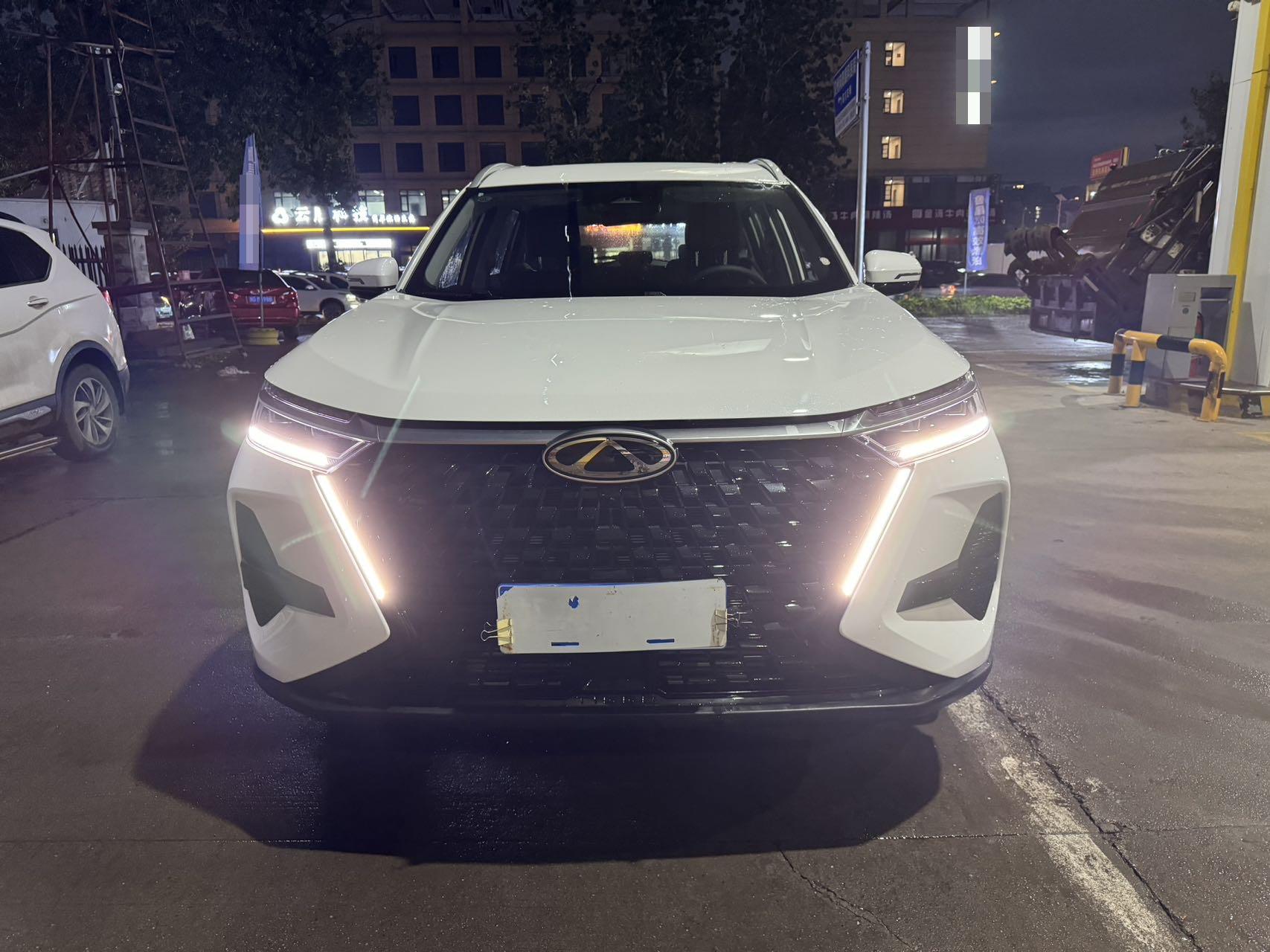 奇瑞 2025款 瑞虎8 PRO 1.6T 290T 两驱豪华版