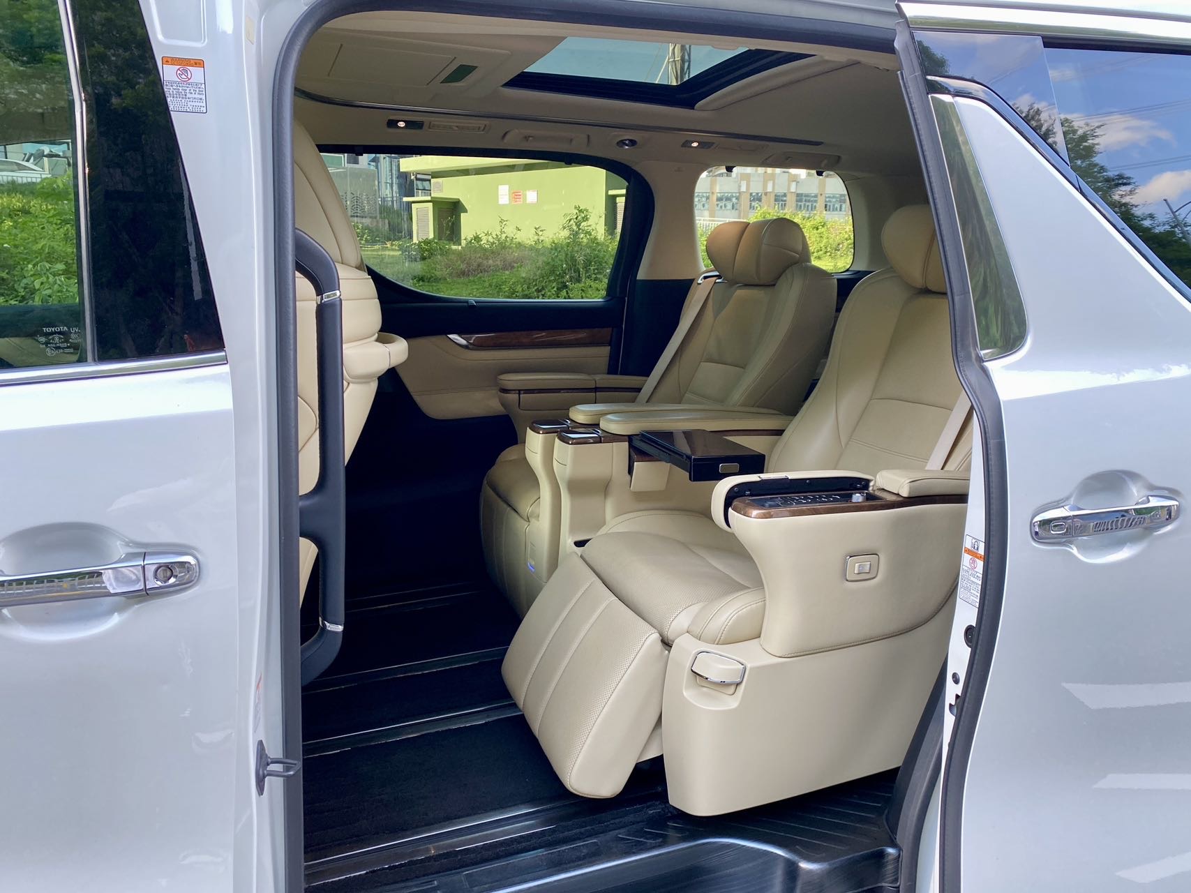 Toyota Alphard (Import) 2015 Alphard 3.5 Premium