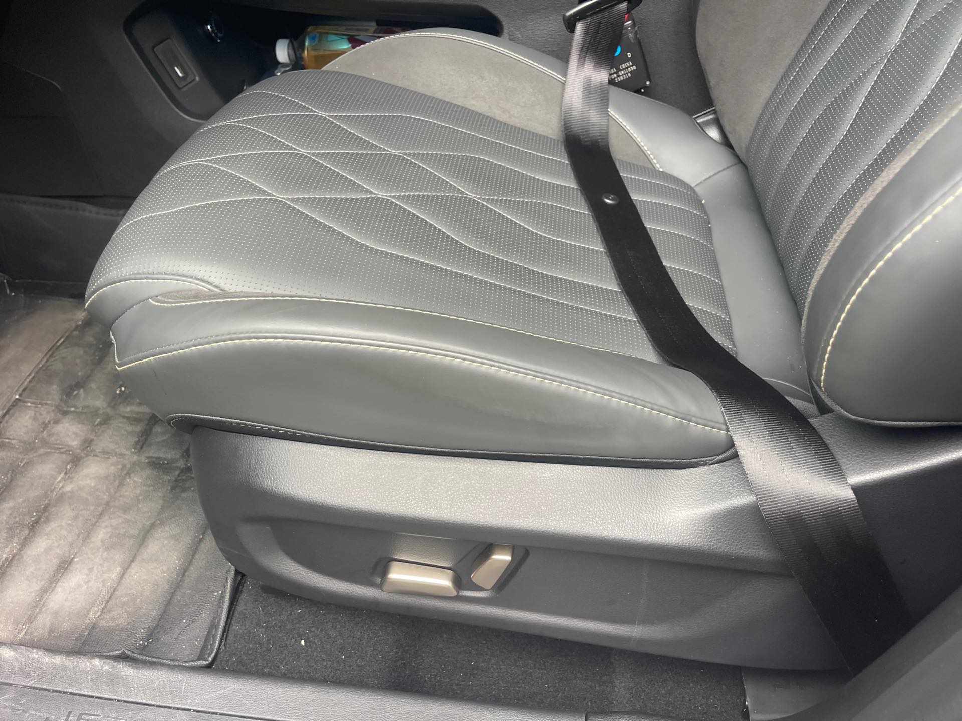 JETOUR 2025 X90 C-DM 1.5T Elite 7-Seater