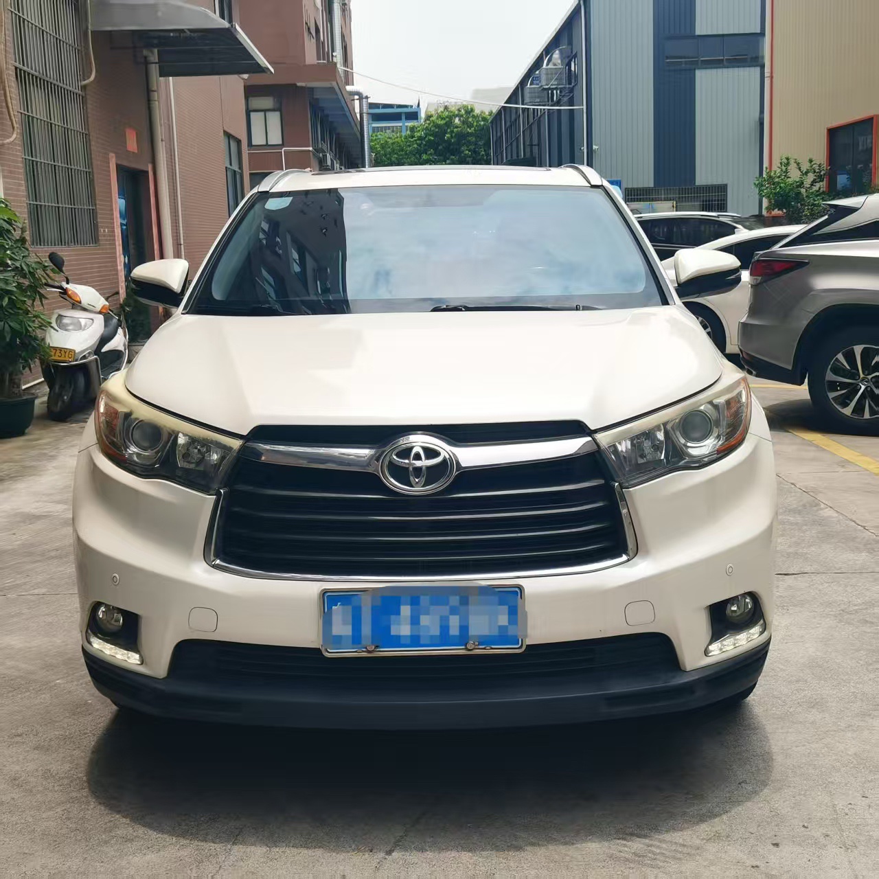 Toyota 2017 Highlander 2.0T 4WD Luxury 7-Seater