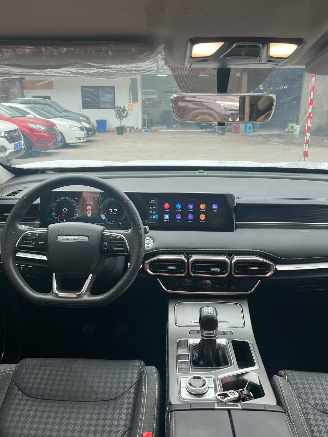 JETOUR 2021 X70 PLUS 1.5T Wind 7-Seater