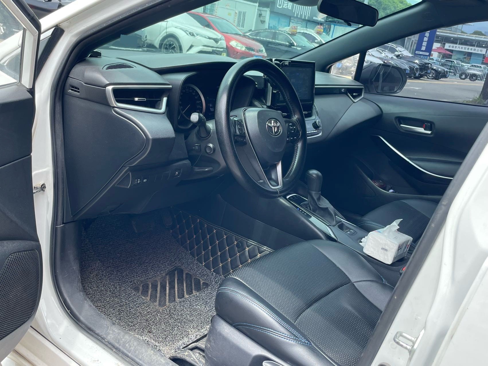 Toyota 2022 Levin Twin Engine 1.8H CVT Luxury Edition