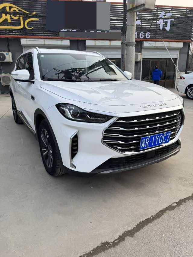 捷途 2023款 X70 PLUS 1.6T 强者PLUS5座