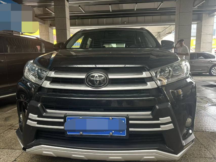 Toyota 2019 Highlander 2.0T 4WD Luxury 7-Seater
