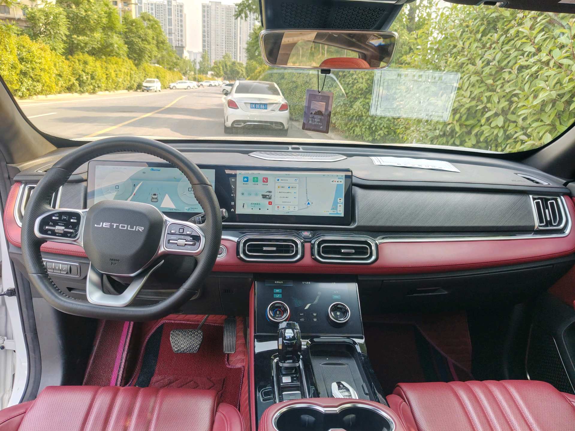 JETOUR 2025 X70 PLUS 1.5T Flagship 5-Seater