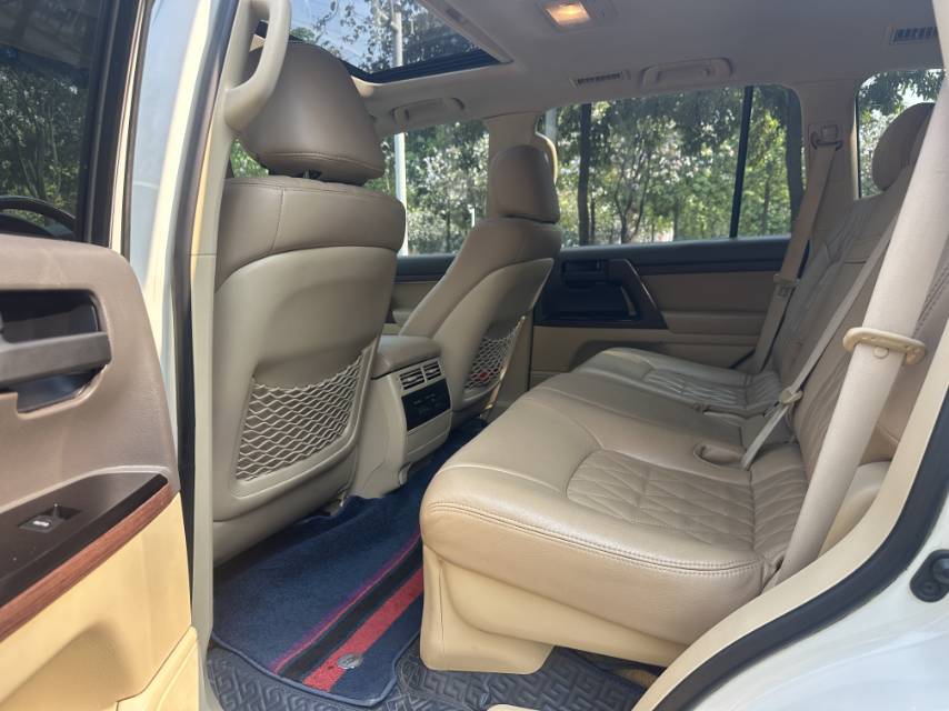 Toyota Land Cruiser (Import) 2015 Land Cruiser 4.6 4600 Middle East Limited Edition