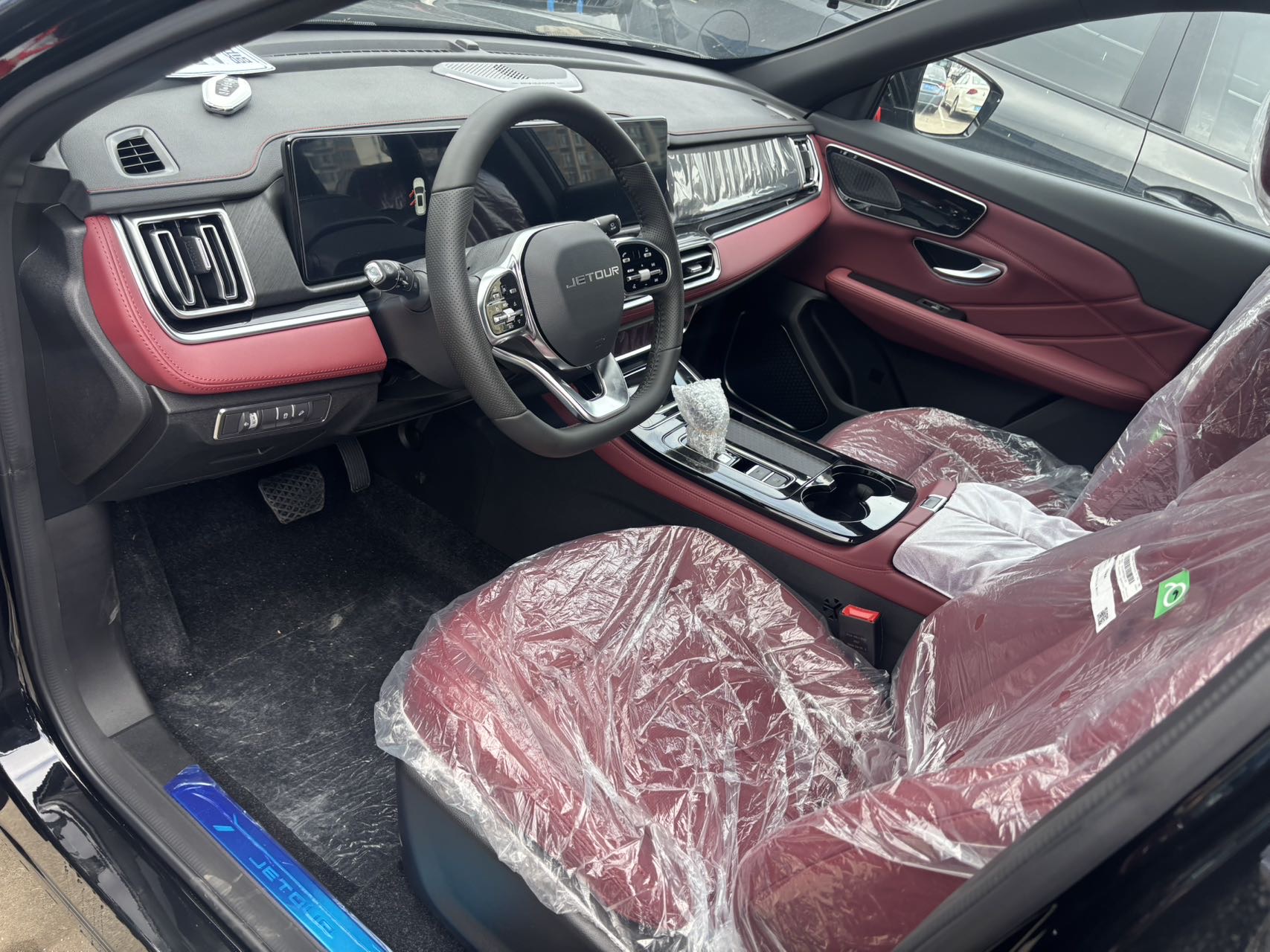 捷途 2026款 X70 PLUS 1.5T 舒适型7座