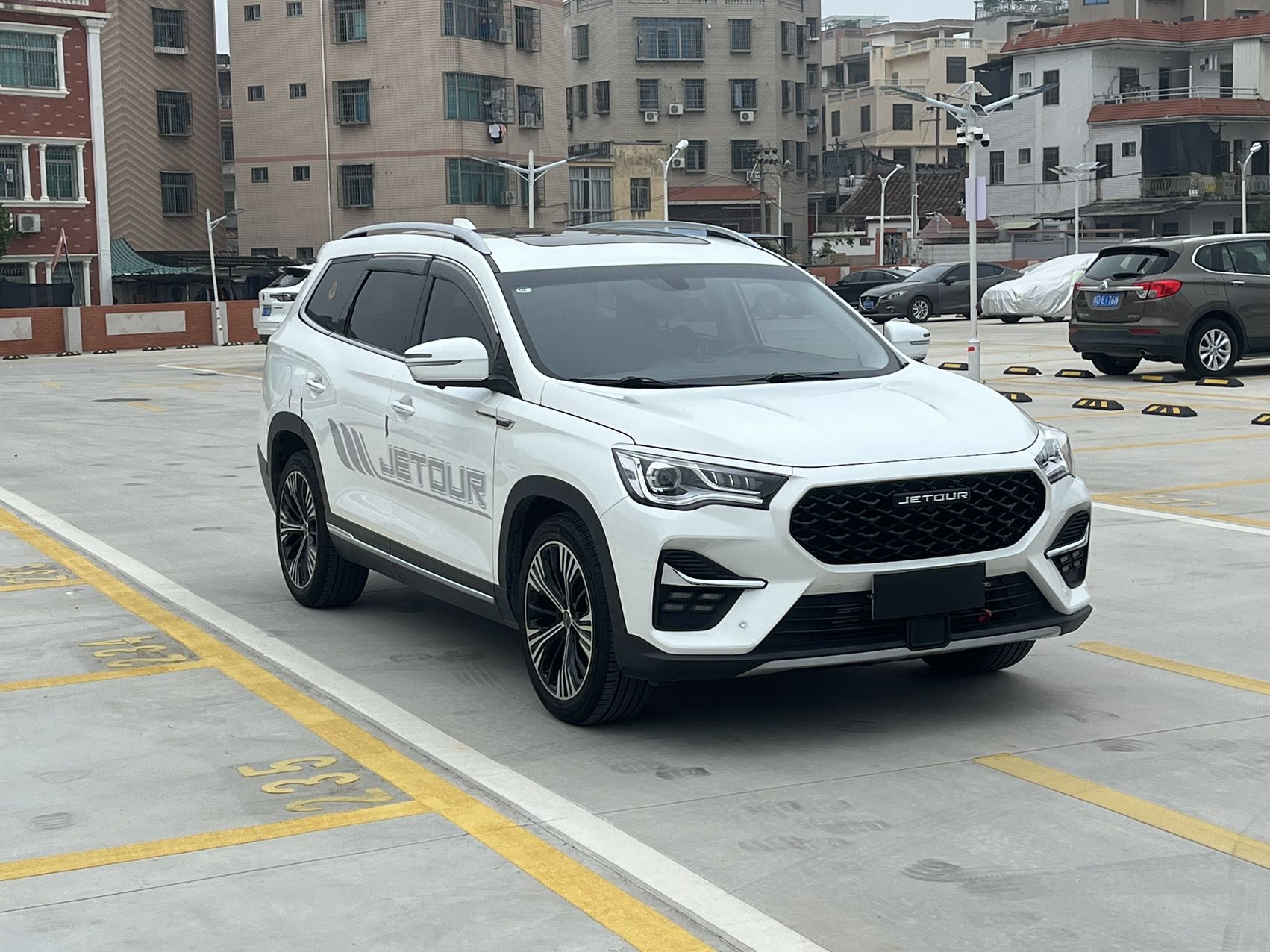 JETOUR 2021 X90 1.6T Yingzun Edition 7-Seater