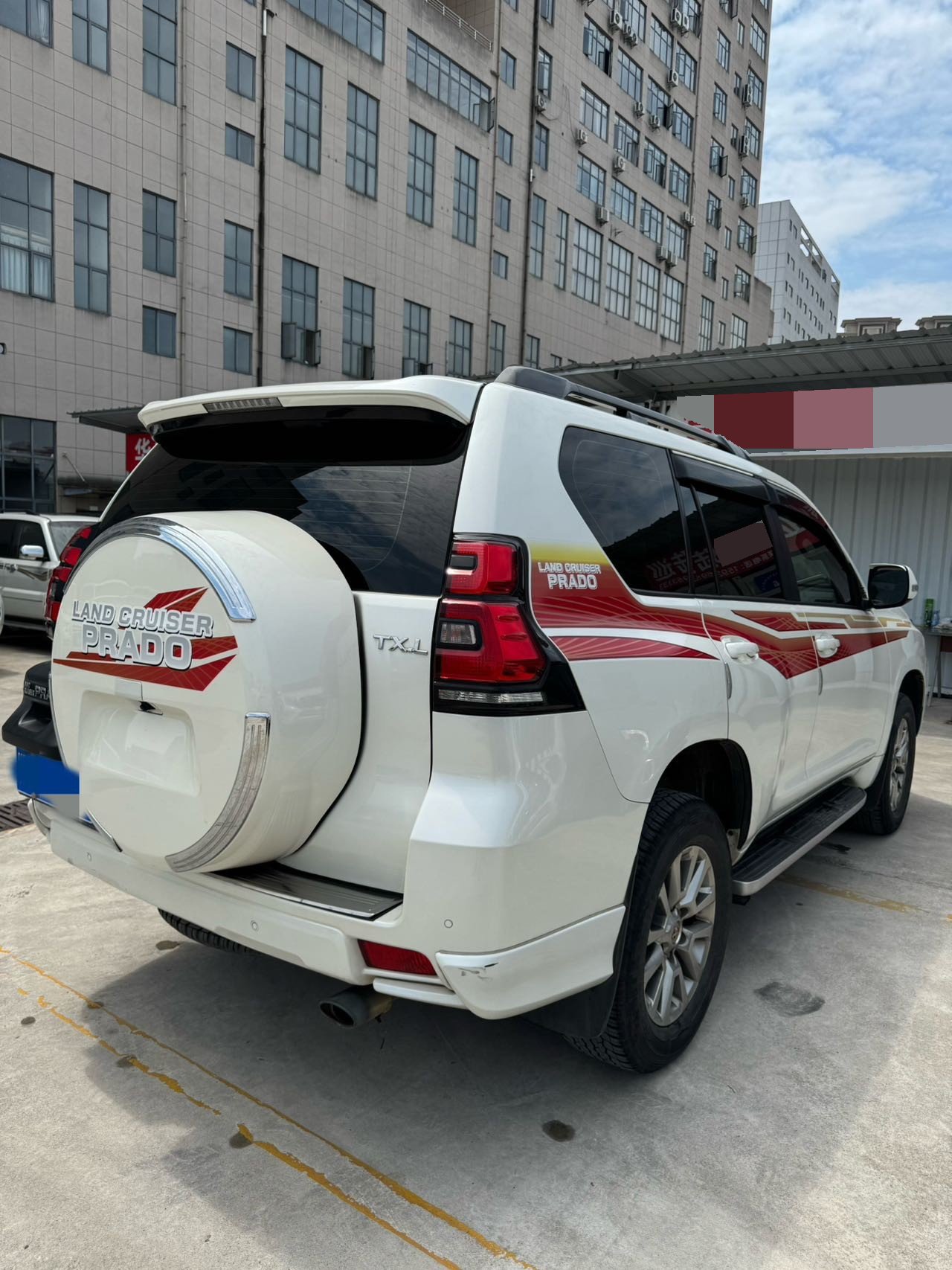 Toyota 2019 Prado 3.5 TX-L Premium (Rear-Mounted Spare Tire)