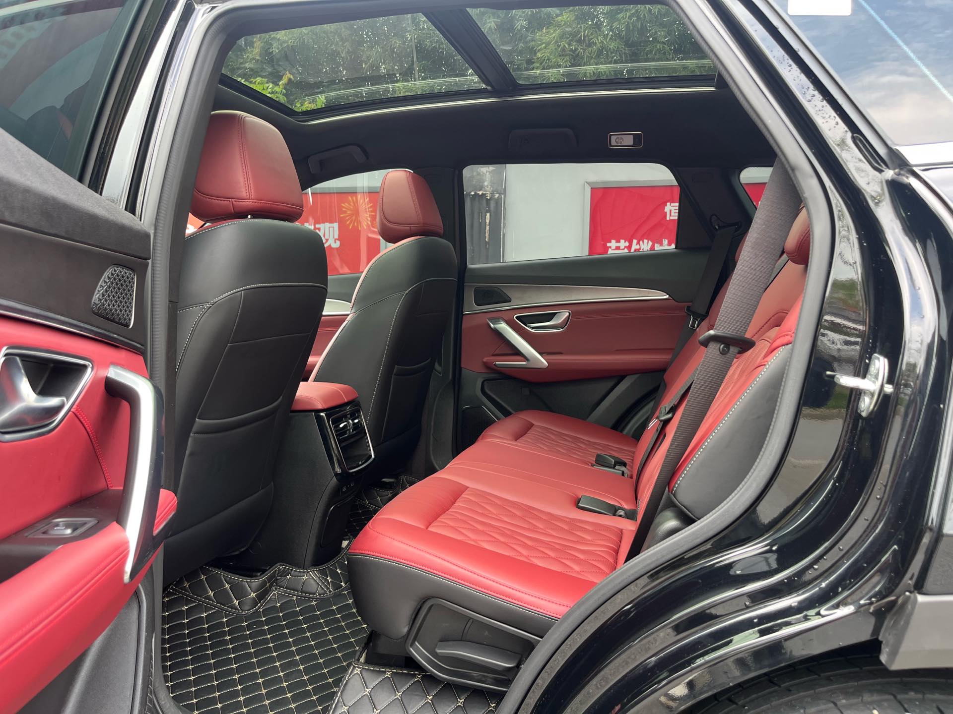 JETOUR 2024 X70 PLUS 1.5T Champion Edition PRO 5-Seater