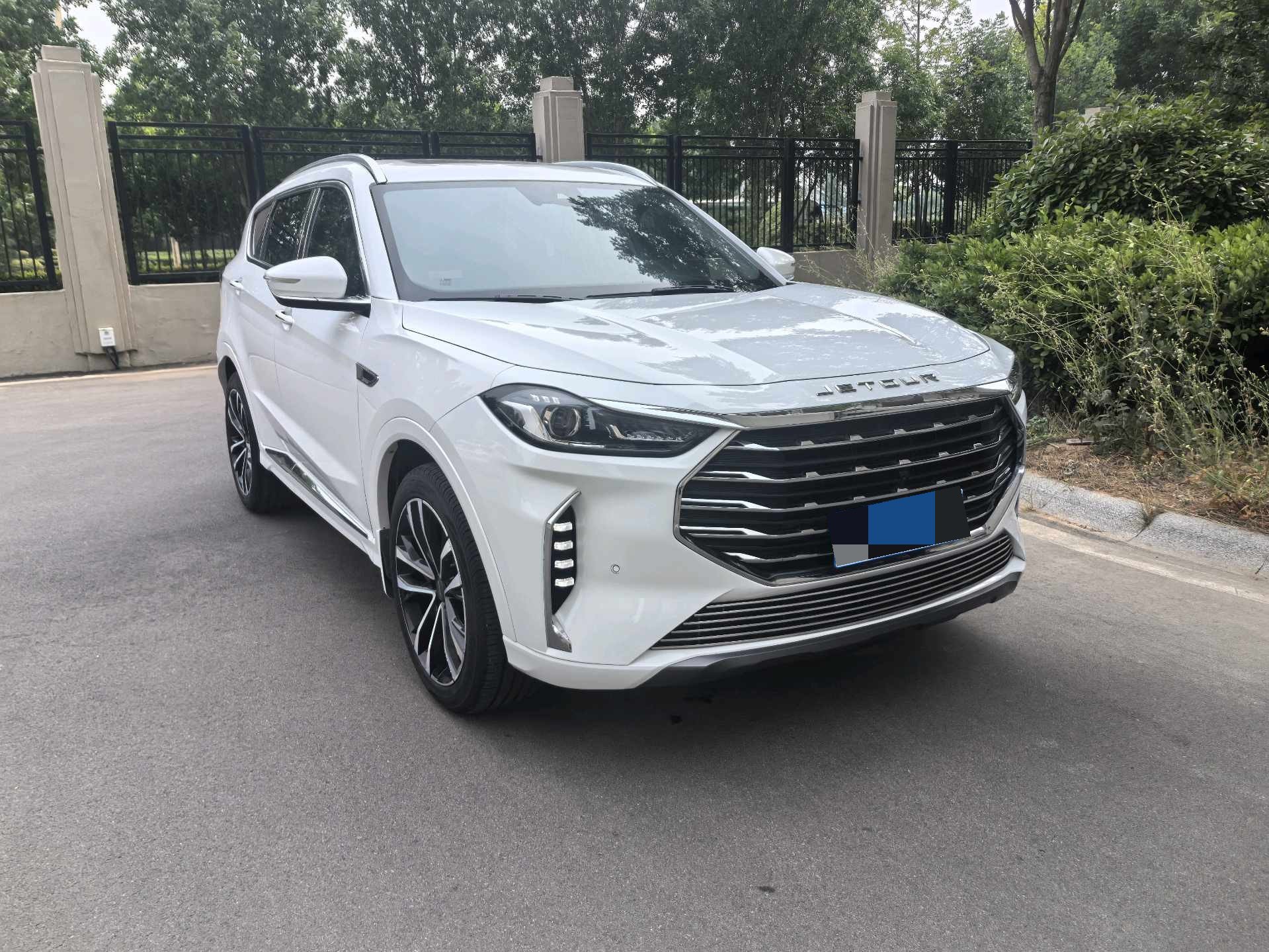 JETOUR 2021 X70 PLUS 1.6T Di PRO 5-Seater