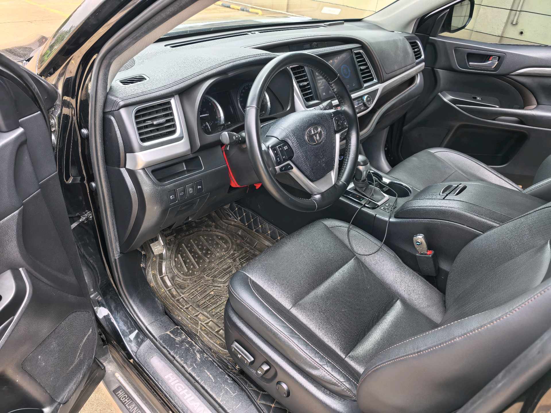 Toyota 2021 Highlander 2.0T 4WD Luxury 7-Seater